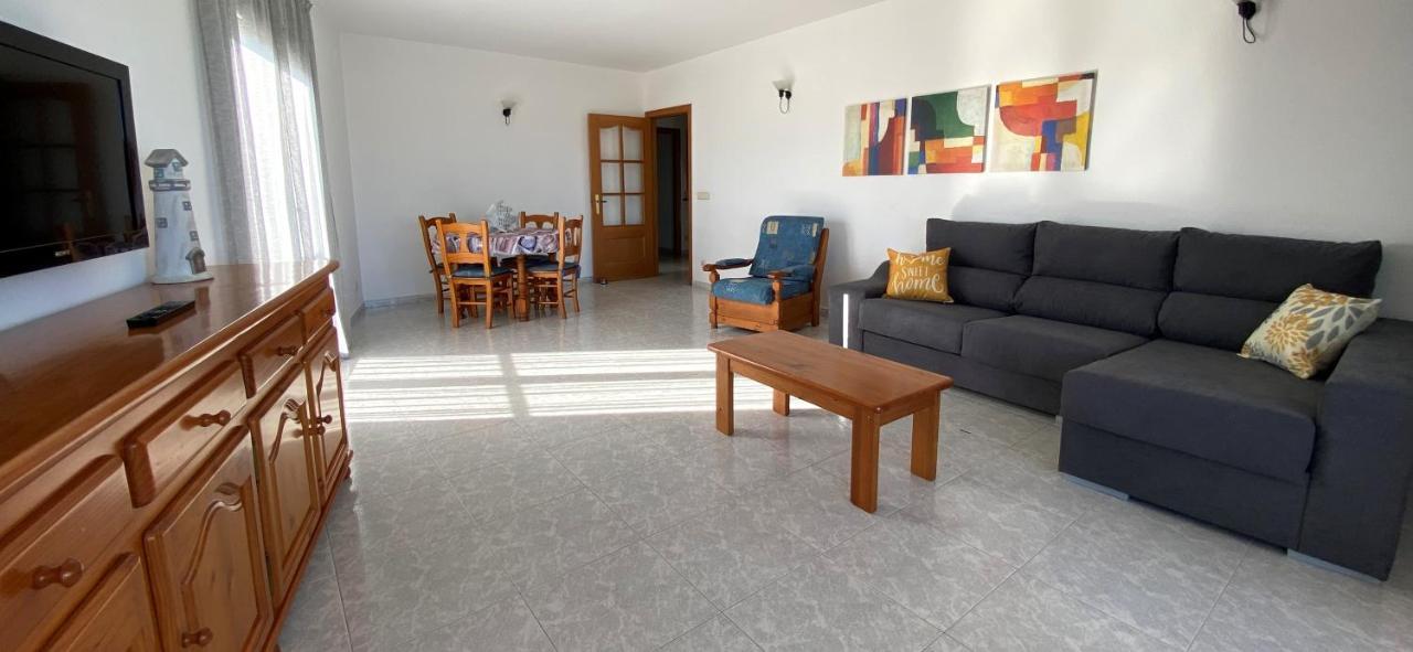 Apartaments Club Nautic L' Escala Esterno foto